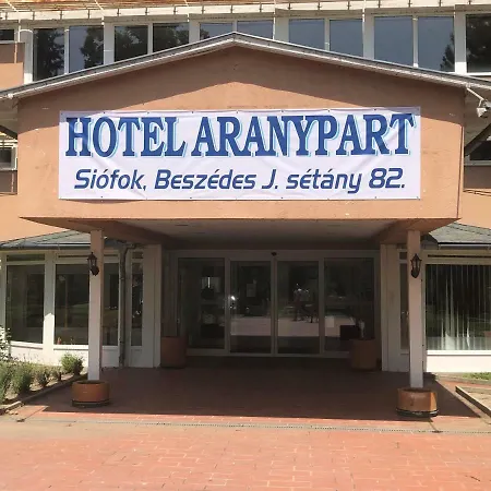 Aranypart Hotel 2*
